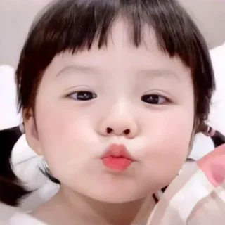 😘 emoji 小孩表情包点击 @shayudidibiaoqing Telegram sticker 18 of 28