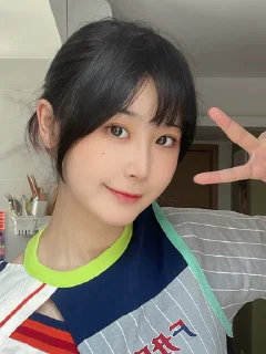 😇 emoji li卡酱的老婆乐乐 @xingtongofficial Telegram sticker 14 of 30