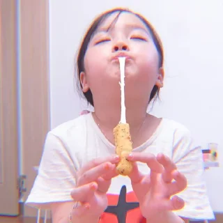 🙇‍♀ emoji Kwon Yuli📍@fredellyakingdom Telegram sticker 11 of 63