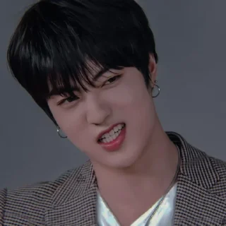 Sticker from — watanabe haruto ˖࣪ ·﹆ @gicelyra