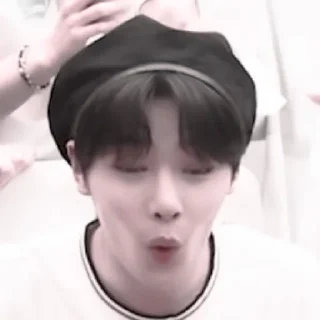 🪞 emoji \(ꈍᴗꈍ \ ) JEONGIN ❛ BY @FVCK00PRIDE¸ Telegram sticker 18 of 60