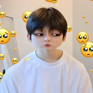 🥺 emoji ≛ 𝘴υ‌ꬻⱺⱺ @zrylly ≛ Telegram sticker 6 of 36