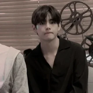 🥃 emoji ┼ TAEHYUNG V. 2 - @FVCK00PRIDE Telegram sticker 12 of 35