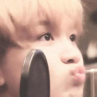 Sticker from haechan by @tikelkomek.