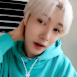 Sticker from renjun sticker @gifrenjun