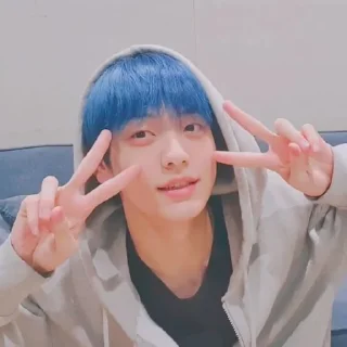 🎬 emoji Choi Soobin @homejuno Telegram sticker 5 of 40