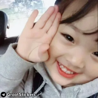 😍 emoji @GrootStickers || 𝗣𝗮𝗰𝗸-34 Telegram sticker 4 of 32