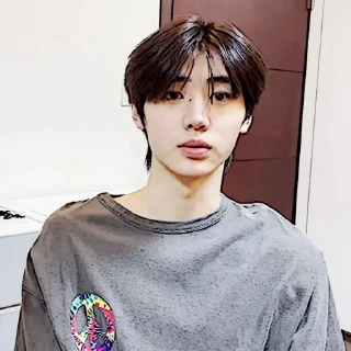 🧩 emoji sunghoon :: @gudangnyastikerrp Telegram sticker 16 of 32