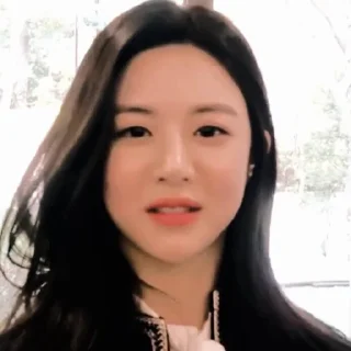🤔 emoji goyounjung — @mayluxy Telegram sticker 10 of 40