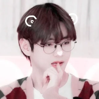 Sticker from 𐂂 𝘁𝗮𝗲𝗵𝘆𝘂𝗻𝗴 鬼 @liams78