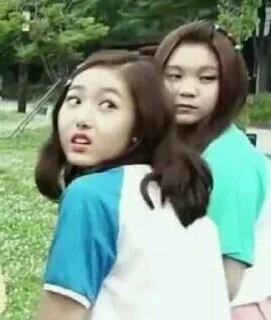 Sticker from Meme Gfriend by @Gfriend_Yeochin