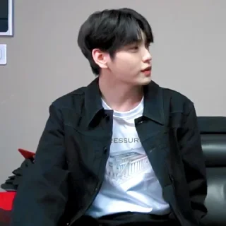 📼 emoji Soobin lagi @choiyeocjun Telegram sticker 13 of 30