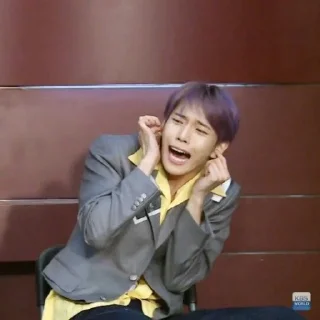😊 emoji Doyoung meme by @jesslynetikel Telegram sticker 11 of 30