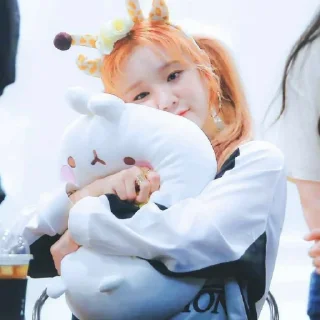 💗 emoji ⌗ Yuqi by : @stickernct Telegram sticker 2 of 25