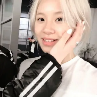 🛼 emoji ˖ ★ 🛼 chaeyoung @indomiecs︐ Telegram sticker 9 of 44