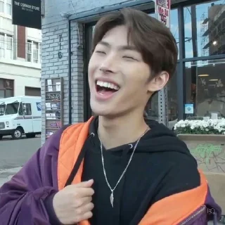 Sticker from mingi ateez @lelekriuk
