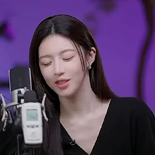 🌟 emoji Goyounjung :: @gifceline Telegram sticker 24 of 30