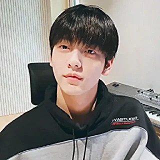 🔬 emoji ⩩ Choi Soobin @ijstmissyou ⩩ Telegram sticker 1 of 35