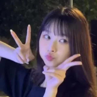 😗 emoji 栗子神教 Telegram sticker 6 of 27
