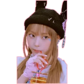 👀 emoji Haerin❤️ @NJZSTICKER Telegram sticker 18 of 47