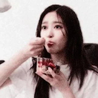 🏩 emoji kim minju by @stickernct Telegram sticker 10 of 39