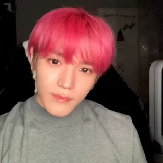 Sticker from taeyong @dailyllinolep