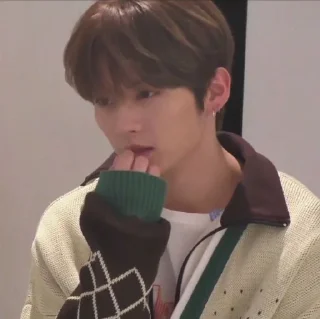 🎬 emoji StrayKids's LeeKnow by @L0STARIESS Telegram sticker 5 of 65