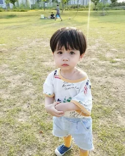 🥺 emoji Lee Rowoon ( baby ) | @tulisankataku Telegram sticker 19 of 26