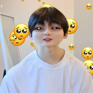 🥺 emoji ≛ 𝘴υ‌ꬻⱺⱺ @zrylly ≛ Telegram sticker 11 of 36