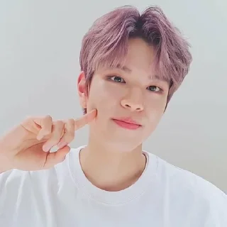 🍄 emoji StrayKids's Seungmin 2 by @L0STARIESS Telegram sticker 18 of 30