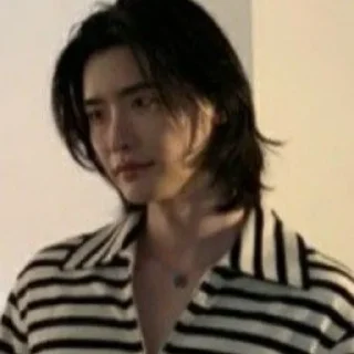 🥰 emoji @asianstickers : Lee jong suk Telegram sticker 22 of 70