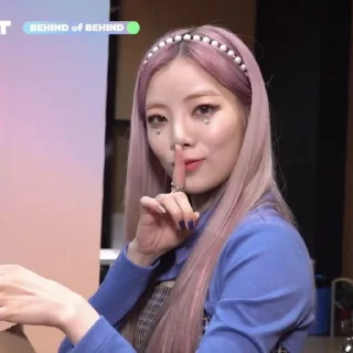 Sticker from Na Goeun @FvcklOveya