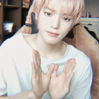 Sticker from ❒،Lee Taeyong ᭥͜𖠄 ཻ̣֯)─ @LIMITLESSTIME