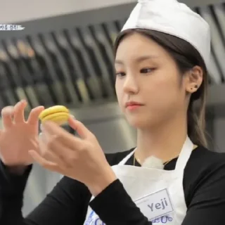 🍞 emoji yeji - @princesshwangg Telegram sticker 15 of 31