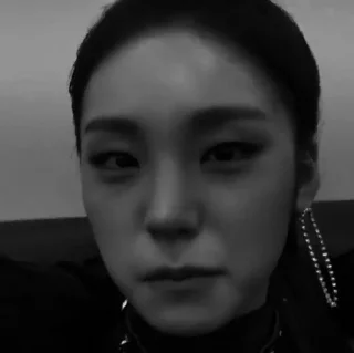 🎴 emoji yeji - @princesshwangg Telegram sticker 7 of 34
