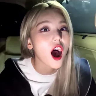 Sticker from yꫀji itzy ⋆ @roleplaysticker