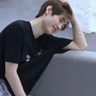 Sticker from Random sunghoon - @STARSX01