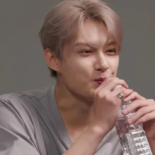 🚀 emoji Jun @stikersvt Telegram sticker 24 of 31