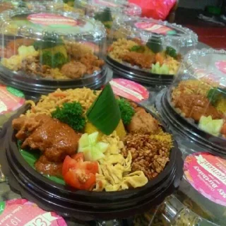 Sticker from Nasi tumpeng @stiker_makanan