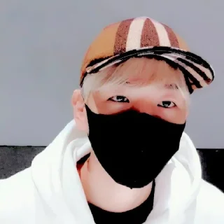 🍣 emoji 𝐁aekhyun 𝐒oft 𝐏sd by @blcmoonk Telegram sticker 21 of 39
