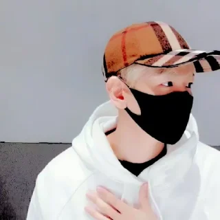 🍣 emoji 𝐁aekhyun 𝐒oft 𝐏sd by @blcmoonk Telegram sticker 16 of 39