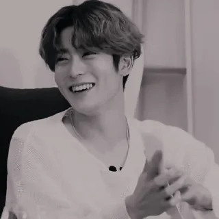 🎲 emoji @jaehyunisme dark Telegram sticker 16 of 23