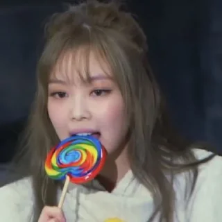 🍼 emoji Jennie cute by @rensreq Telegram sticker 5 of 28