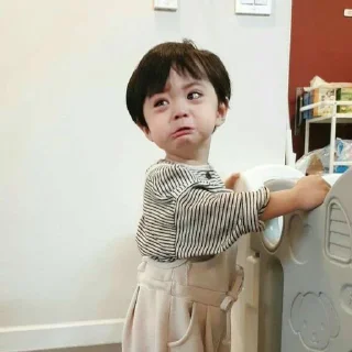 😭 emoji Lee Rowoon ( baby ) | @tulisankataku Telegram sticker 8 of 26