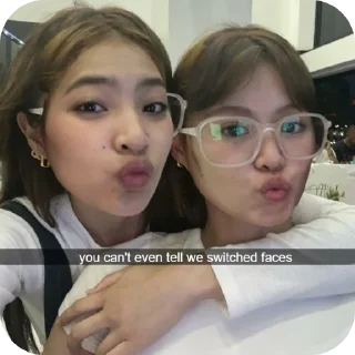 🤳 emoji bini mims @philograsya Telegram sticker 15 of 63