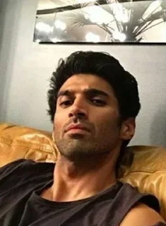 🗿 emoji Aditya Roy Kapoor Telegram sticker 13 of 17