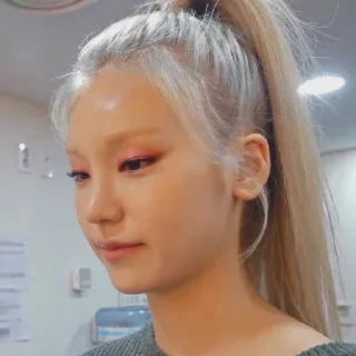 🌷 emoji Itzy's Yeji 2 by @L0STARIESS Telegram sticker 11 of 35