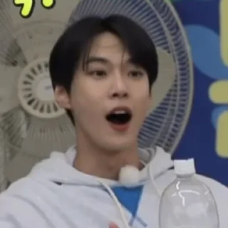 🐰 emoji ଘ ˖  @stickievan tꪱny doyoung Telegram sticker 4 of 40