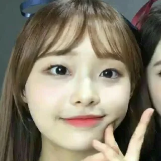 🌷 emoji Chuu Loona ❤️ Telegram sticker 7 of 14