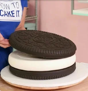 🍰 emoji Oreo cake @stiker_makanan Telegram sticker 14 of 23